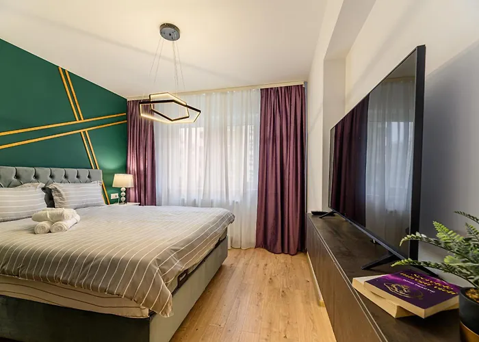 Апартаменти Mohost Blue Moon *