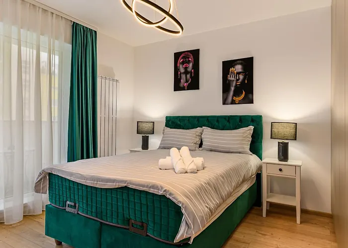 Mohost Blue Moon Брашов