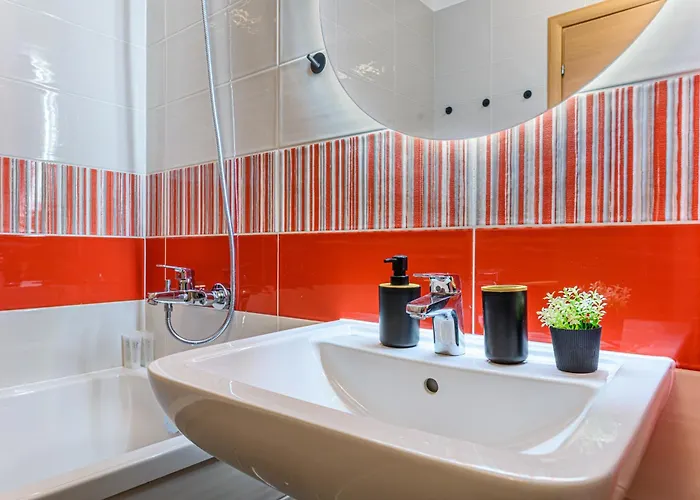 Апартаменти Mohost Blue Moon *