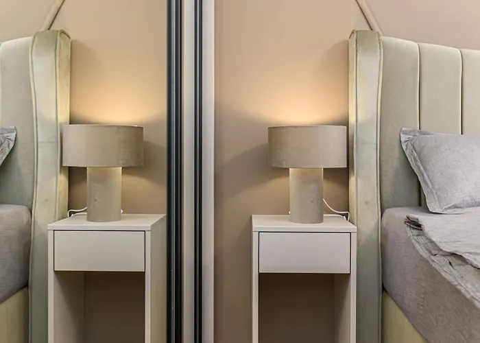 Апартаменти Mohost Blue Moon